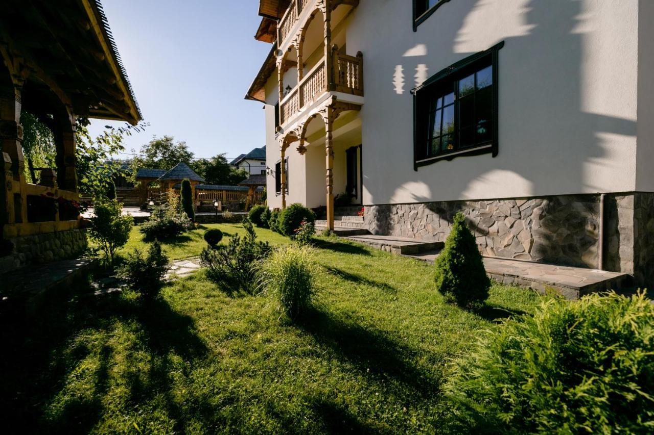 Glodeanca Hotel Buitenkant foto