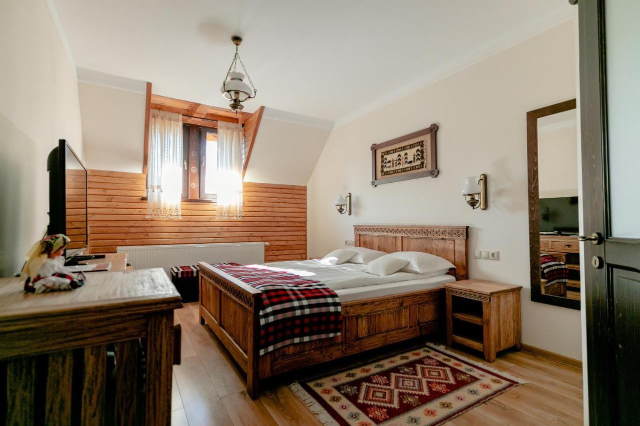Glodeanca Hotel Buitenkant foto