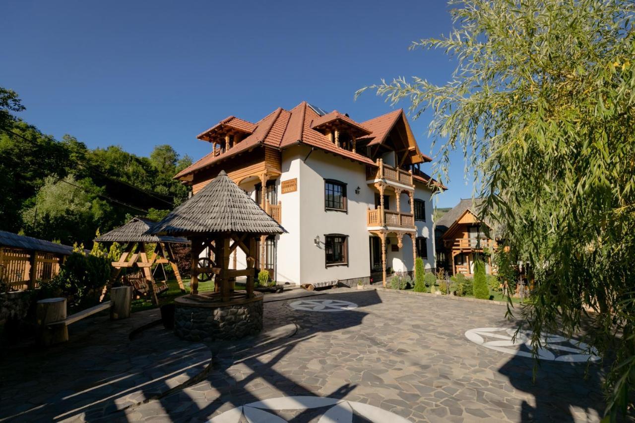 Glodeanca Hotel Buitenkant foto