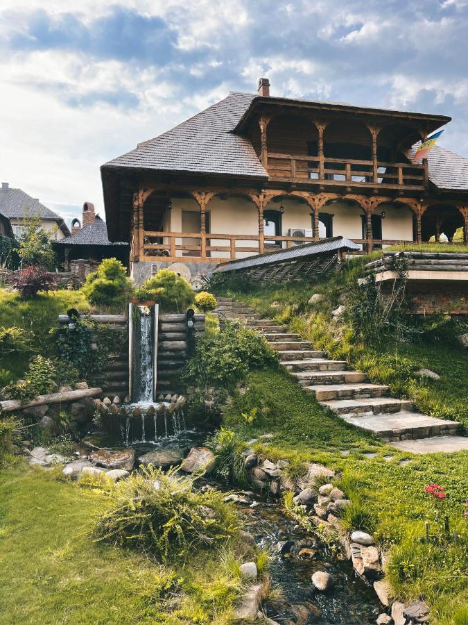Glodeanca Hotel Buitenkant foto